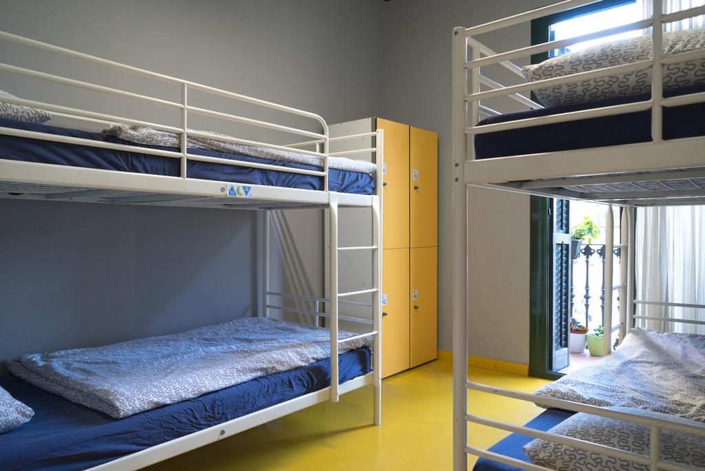 Sleep Green - Certified Eco Youth Hostel Barcelona Exterior photo